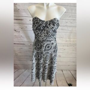 White House Black Market Strapless Paisley Dress Size 4 Gray Black Midi Lined